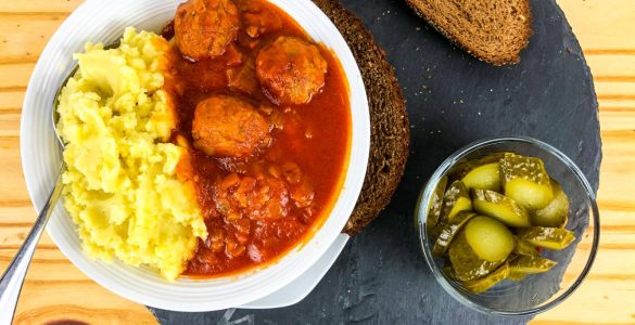 meatless meatballs with mushrooms