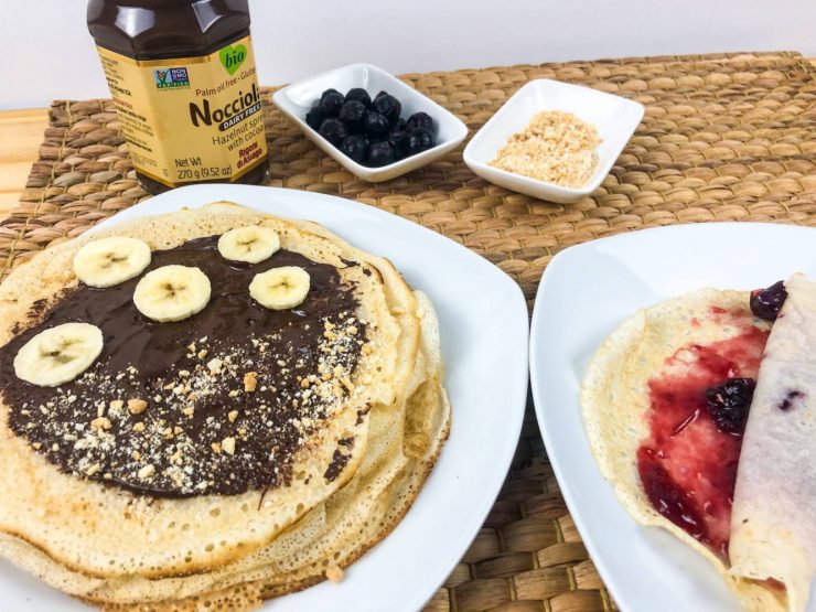 Crepes with hazelnut spread